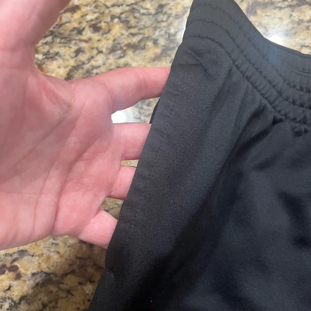 Nike Dri-FIT Boys XL Black Training Pants Speckled Swoosh Joggers Standard Fit